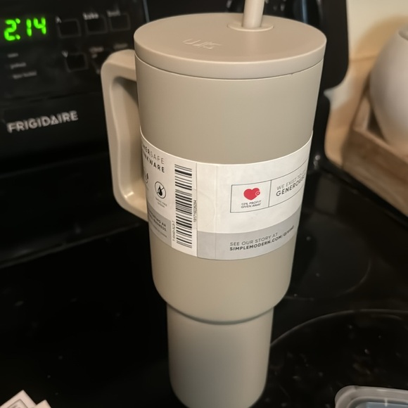 Almond Birch 40 oz Simple Modern. Brand new - Picture 2 of 4